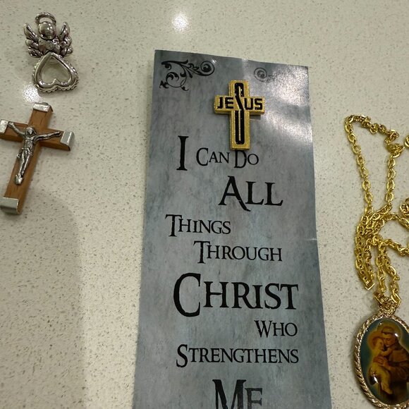 Religious Bundle 2 PIns Crucifix Medal and Necklace - Picture 3 of 7